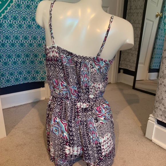 NWOT romper! - Picture 2 of 6